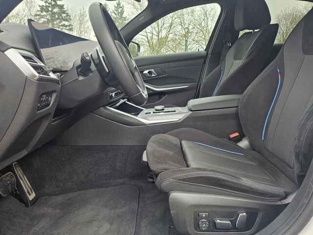 BMW 330 e M Sport HUD SurView GlasD.Har/Kar.AHK 19 Sportpaket Bluetooth Navi LED Klima Aktivlenkung Stand Ansicht 8 für Fahrzeugdetailseite