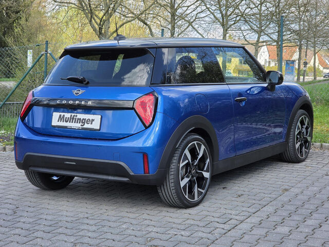 MINI Cooper C Favoured Sports. HUD ACC SurView PanoD Bluetooth Head Up Display Navi LED Klima Einparkhilf Ansicht 5 für Fahrzeugdetailseite