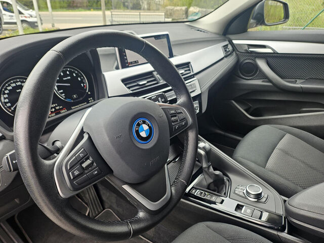 BMW X2 x25e Advantage Navi LED Sitzh.Tempom.ParkAss Bluetooth Klima PDC el. Fenster Ansicht 12 für Fahrzeugdetailseite