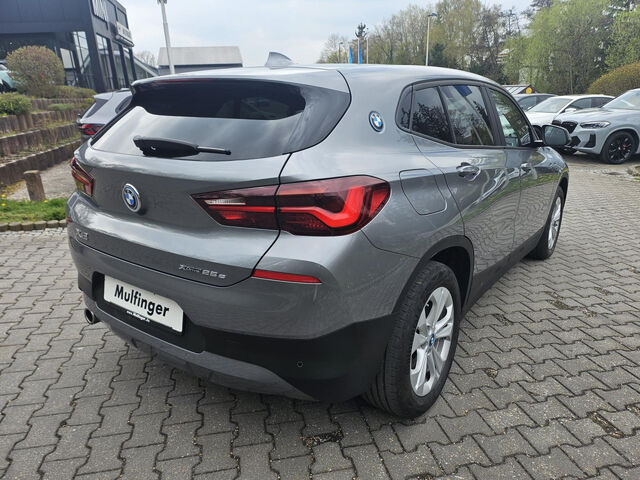 BMW X2 x25e Advantage Navi LED Sitzh.Tempom.ParkAss Bluetooth Klima PDC el. Fenster Ansicht 5 für Fahrzeugdetailseite
