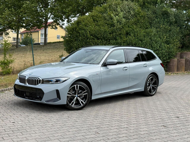 BMW 330 e Touring Sportpaket Navi LED Klima PDC Ansicht 2 für Fahrzeugdetailseite