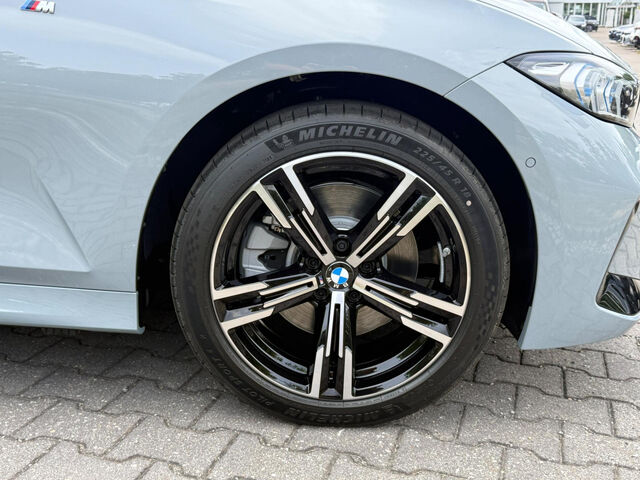 BMW 330 e Touring Sportpaket Navi LED Klima PDC Ansicht 4 für Fahrzeugdetailseite
