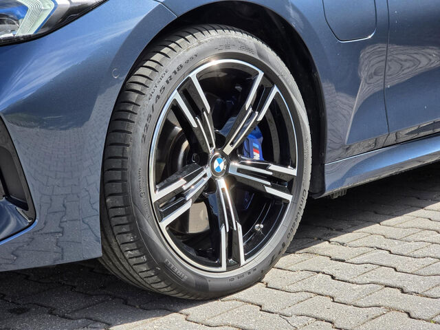 BMW 330 e M Sport HUD SuView GlasD.Lenkradh.Ha/Ka.AHK Sportpaket Bluetooth Navi LED Klima Aktivlenkung St Ansicht 8 für Fahrzeugdetailseite