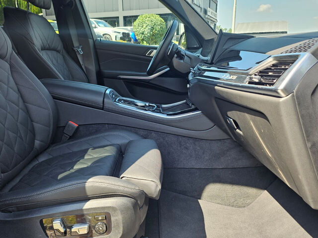BMW X5 x30d M Sport HUD ACC Pano.2-AchsLuft Standh21 Sportpaket Bluetooth Navi LED Klima Luftfederung St Ansicht 10 für Fahrzeugdetailseite