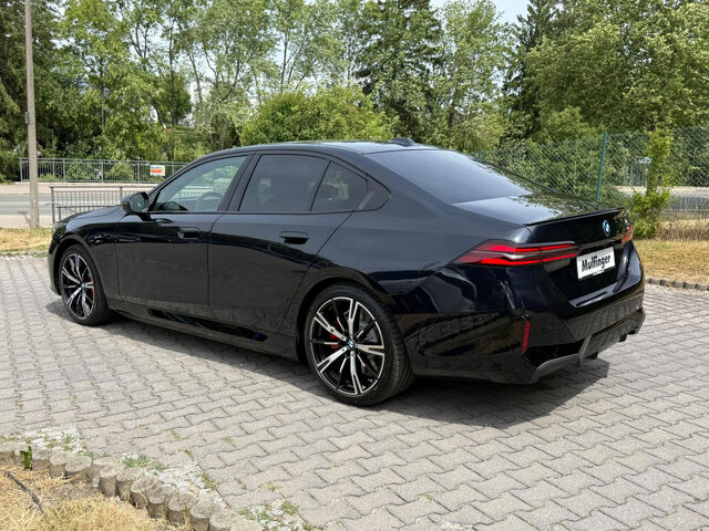 BMW 550 e xDrive Sportpaket Navi LED Vollleder Klima PDC Ansicht 7 für Fahrzeugdetailseite