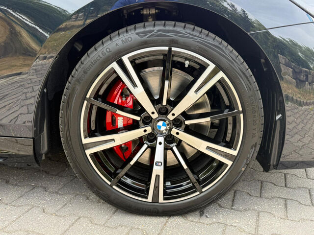 BMW 550 e xDrive Sportpaket Navi LED Vollleder Klima PDC Ansicht 8 für Fahrzeugdetailseite