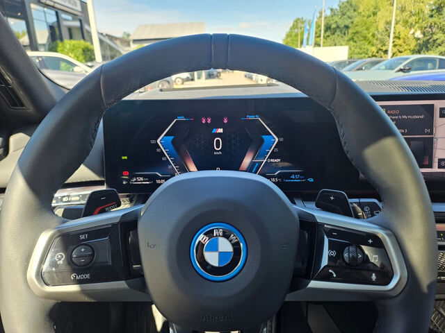 BMW 550 e xDr.T.M Sport PRO IntAktL.PanoD.B+W.AHK 21 Sportpaket Bluetooth HUD Navi LED Klima Aktivlenkung Ansicht 13 für Fahrzeugdetailseite
