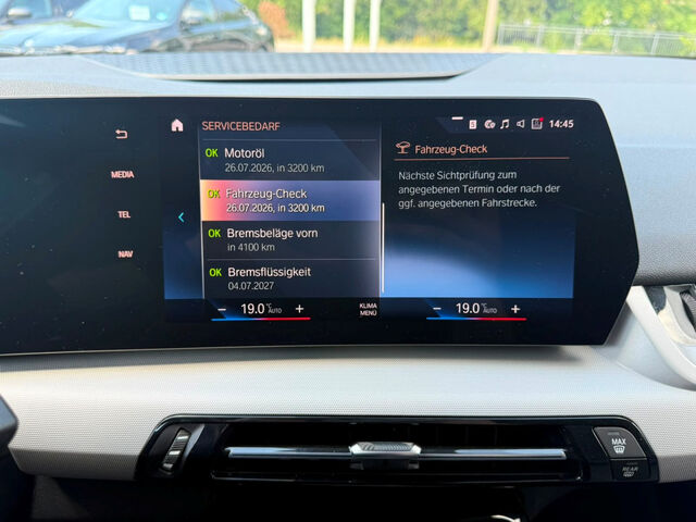 BMW 218 Active Tourer 218i ActiveT.Aut.Sports.Widscreen-Navi Fin.3,80% Bluetooth LED Klima PDC el. Fenster Ansicht 12 für Fahrzeugdetailseite