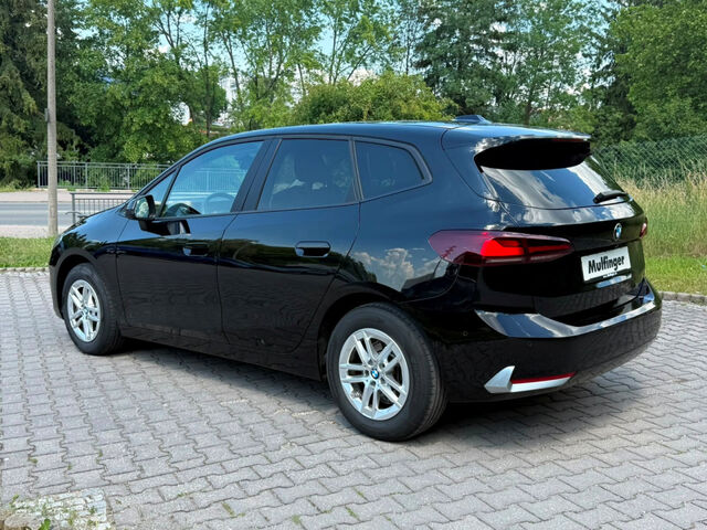 BMW 218 Active Tourer 218i ActiveT.Aut.Sports.Widscreen-Navi Fin.3,80% Bluetooth LED Klima PDC el. Fenster Ansicht 7 für Fahrzeugdetailseite