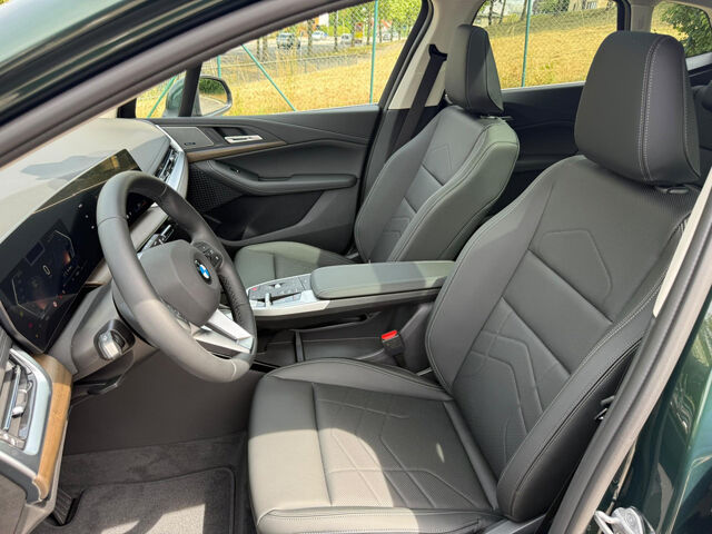 BMW 220 Active Tourer 220i Active Tourer HUD Navi LED PDC Ansicht 10 für Fahrzeugdetailseite