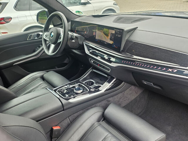 BMW X7 x40d M Sport PRO Standh.Sky ExDrivePro IntAkt Sportpaket Bluetooth HUD Navi LED Vollleder Klima L Ansicht 9 für Fahrzeugdetailseite