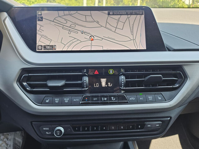 BMW 118 i Aut. LED LiveProf.DrivAss.M-Lenkrad-beheizt Bluetooth Navi Klima PDC el. Fenster Ansicht 13 für Fahrzeugdetailseite