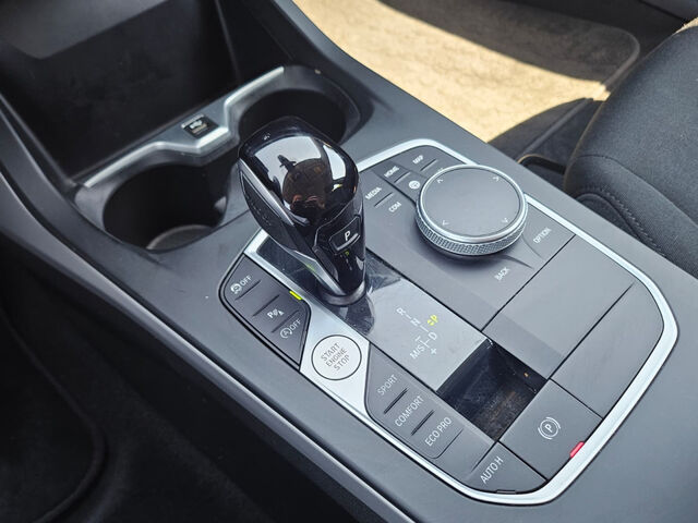 BMW 118 i Aut. LED LiveProf.DrivAss.M-Lenkrad-beheizt Bluetooth Navi Klima PDC el. Fenster Ansicht 15 für Fahrzeugdetailseite