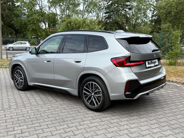 BMW X1 sDrive20i Sportpaket HUD Navi LED PDC Ansicht 7 für Fahrzeugdetailseite