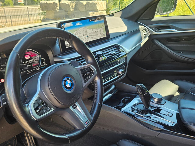 BMW 530 e T.Leder ACC HUD Laser PanoD.KomfSitz AHK19 Sportpaket Bluetooth Navi Vollleder Klima Standhzg P Ansicht 7 für Fahrzeugdetailseite