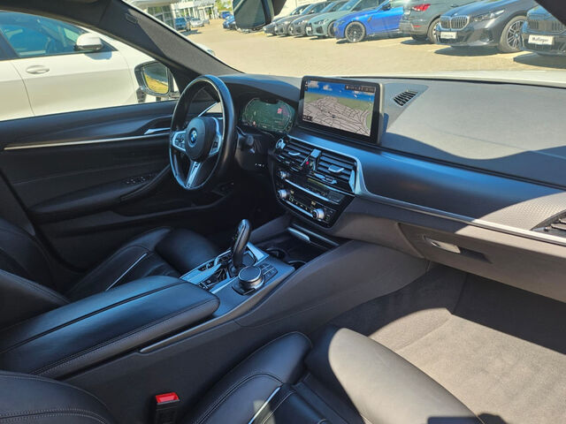 BMW 530 e T.Leder ACC HUD Laser PanoD.KomfSitz AHK19 Sportpaket Bluetooth Navi Vollleder Klima Standhzg P Ansicht 8 für Fahrzeugdetailseite
