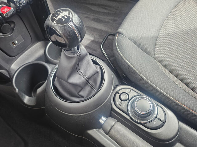MINI Cooper Essential LED Sitzh.DrivAss.Finanz.199,- Bluetooth Navi Klima Einparkhilfe el. Fenster Ansicht 13 für Fahrzeugdetailseite