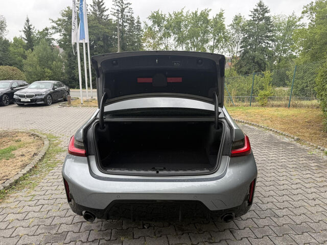 BMW 320 e M Sport HUD ACC Kamera HiFi KomfZ Leas.460 Sportpaket Bluetooth Navi LED Klima Standhzg PDC el. Ansicht 7 für Fahrzeugdetailseite