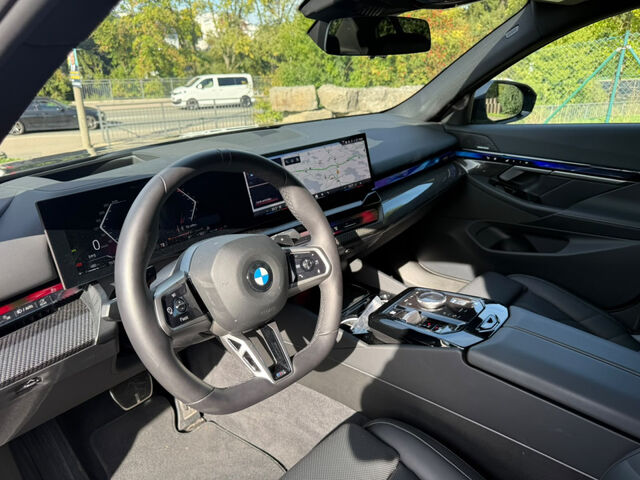 BMW 520 i M Sport HUD ACC Sitzbel.SuView.Ha/Ka.AHK20 Sportpaket Bluetooth Navi LED Vollleder Klima PDC el Ansicht 7 für Fahrzeugdetailseite