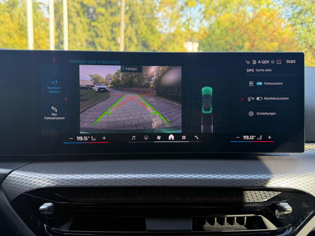 BMW M4 Comp.Leder CarbonD.Compound HUD H/K.Leas777,- Sportpaket Bluetooth Navi LED Vollleder Klima Aktiv Ansicht 11 für Fahrzeugdetailseite