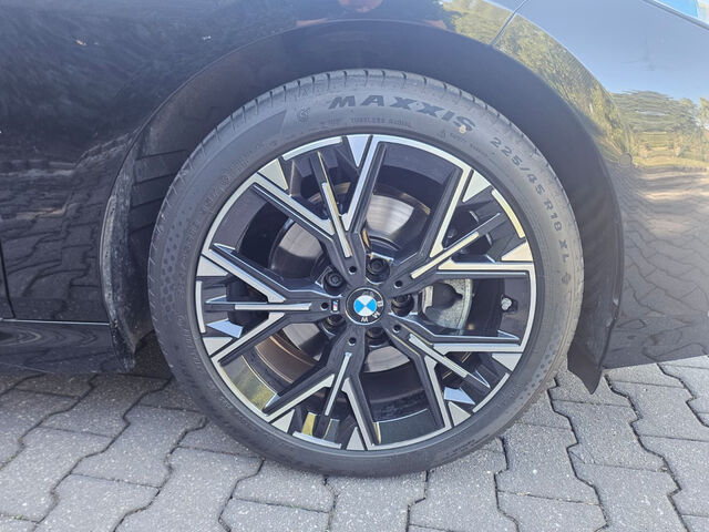 BMW 220 d GC M Sport Iconic HUD ACC SurView Leas.399 Sportpaket Bluetooth Navi LED Klima PDC el. Fenster Ansicht 6 für Fahrzeugdetailseite