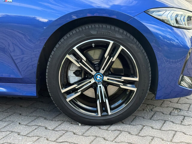 BMW 330 e xDr.M Sport HUD ACC Kamera KomfZug HiFi 18 Sportpaket Bluetooth Navi LED Klima Aktivlenkung Sta Ansicht 7 für Fahrzeugdetailseite