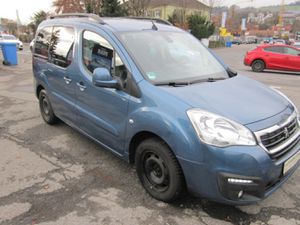 PEUGEOT Partner Tepee Allure ~ Navi ~ AHK ~ Kamera...
