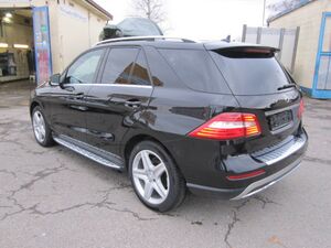 MERCEDES-BENZ ML 350 Sportpaket ~ AMG ~ Kamera ~ Std.-Hzg ~...