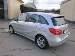 MERCEDES-BENZ B 200 ~ Automatik ~ AHK ~ Navi ~...