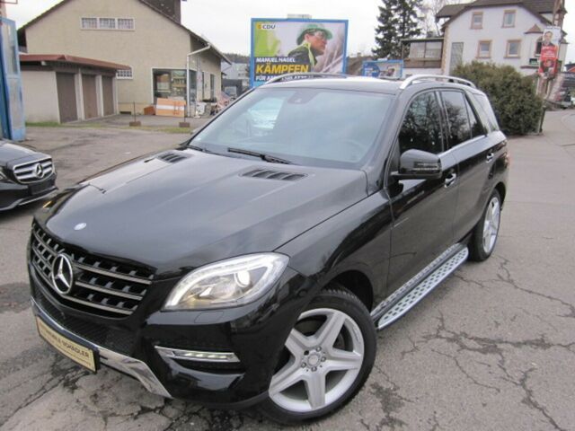 MERCEDES-BENZ ML 350 Sportpaket ~ AMG ~ Kamera ~ Std.-Hzg ~...