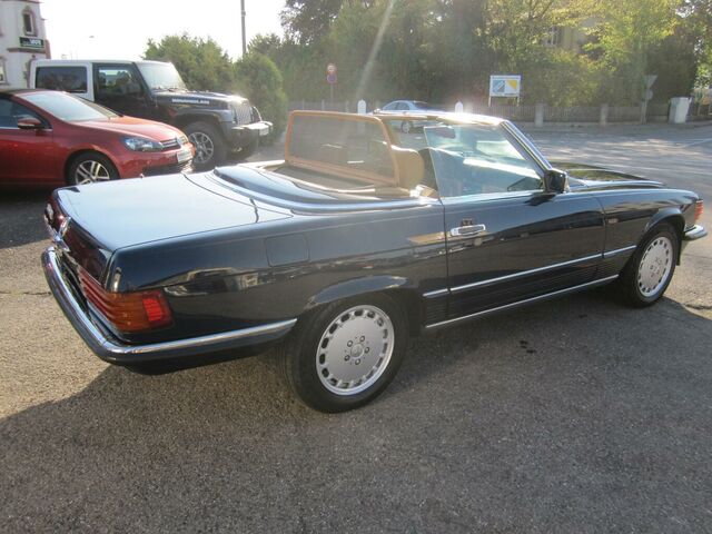 MERCEDES-BENZ SL 560 ...