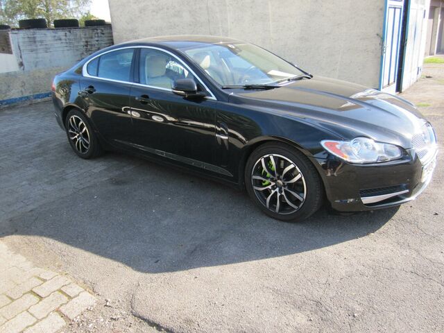JAGUAR XF 3.0 V6 Diesel Edition...