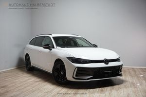 VW Passat Variant 2.0 TDI 4Motion R-Line/AHK/StHz