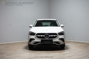 MERCEDES-BENZ GLA 220 4Matic Navi/LED/Kam+Park