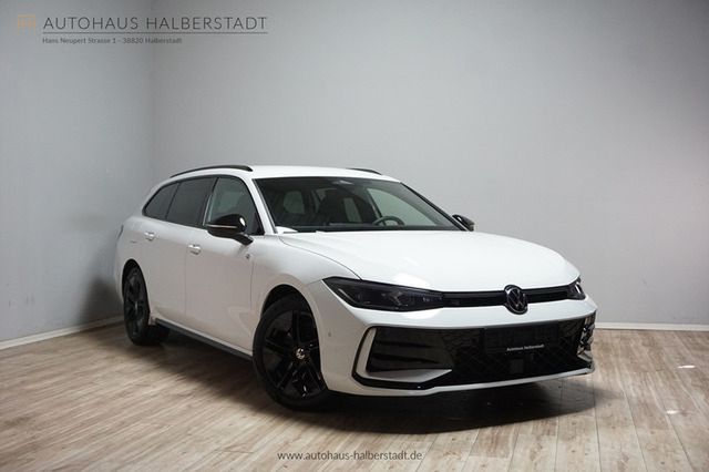 VW Passat Variant 2.0 TDI 4Motion R-Line/AHK/StHz