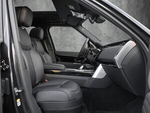 LAND ROVER Range Rover P530