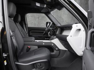 LAND ROVER Defender 110 D200  147 kW, 5-türig (Diesel)
