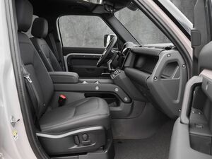 LAND ROVER Defender 110 D250  183 kW, 5-türig (Diesel)