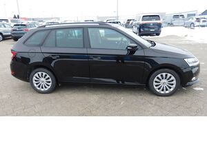 SKODA Fabia 1.0 Ambition TSI BMT Navi Klima...