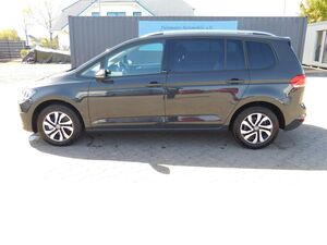VW Touran 1.5 Comfortline Active BMT TSI DSG Navi...