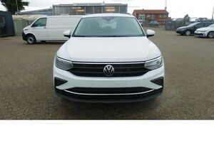 VW Tiguan 2.0 TDI BMT Life Klima Navi AHK...
