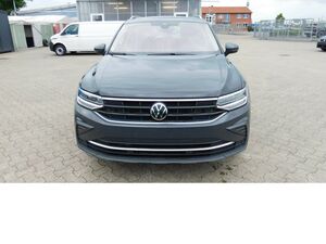 VW Tiguan 1.5 Life Klima TSI Navi...