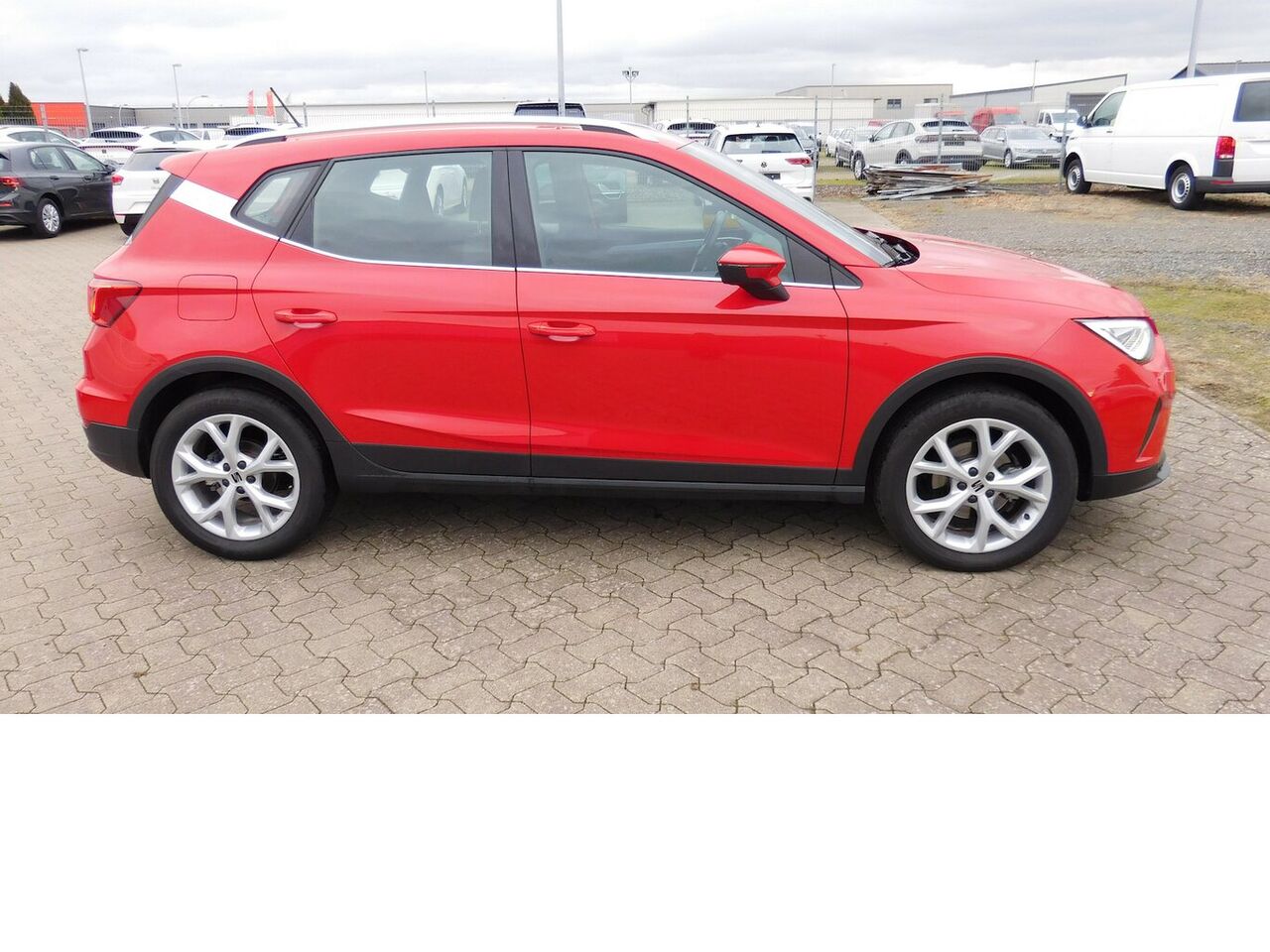 SEAT Arona 1.0 FR-Line TSI BMT Navi Klima Alu...