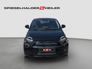 FIAT 500 Elektro Icon 42KWH NEUFAHRZEUG HATCHBACK 57 PS