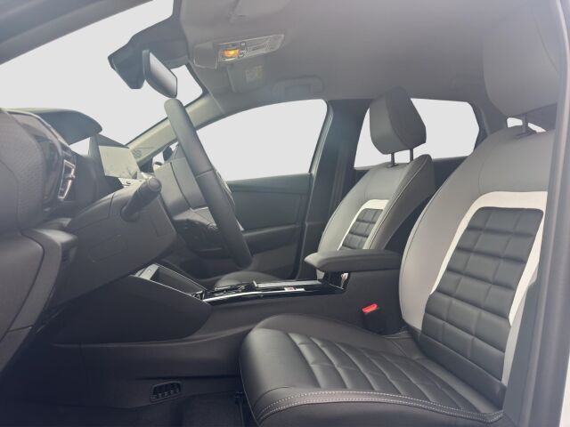 CITROEN C4 Max Hybrid 136 e-DCS6 Automatikgetriebe Ansicht 9 für Fahrzeugdetailseite