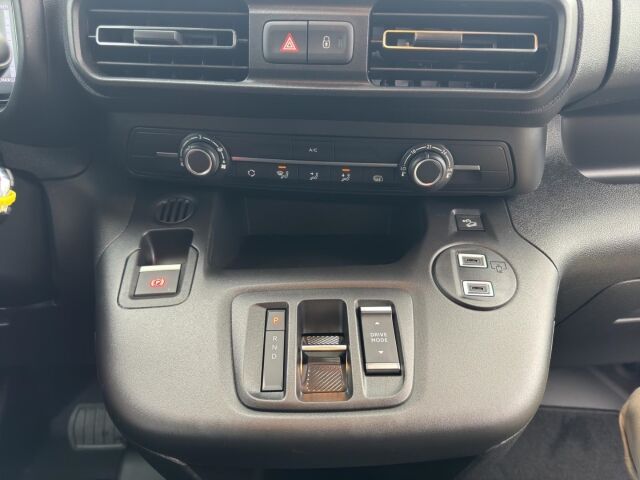 FIAT Doblo E Kastenwagen 100 kW Multicab 50kWh Allwetterreifen Ansicht 14 für Fahrzeugdetailseite