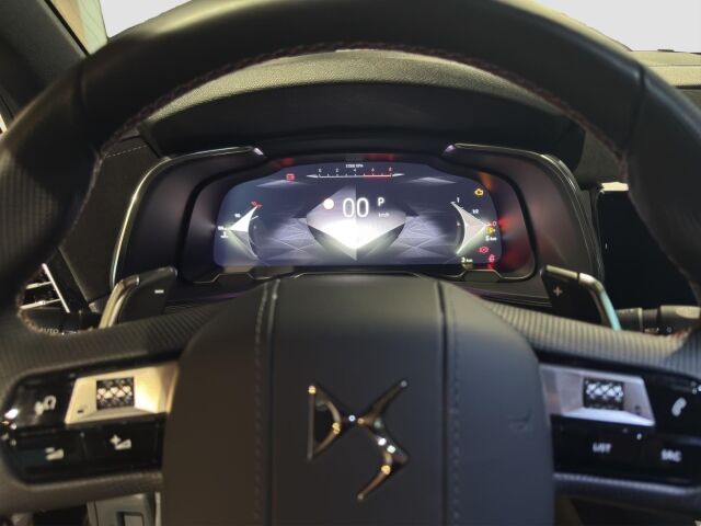 DS AUTOMOBILES DS7 Pallas BlueHDI 130 8-Gang Automatikgetriebe 96 kW Ansicht 10 für Fahrzeugdetailseite