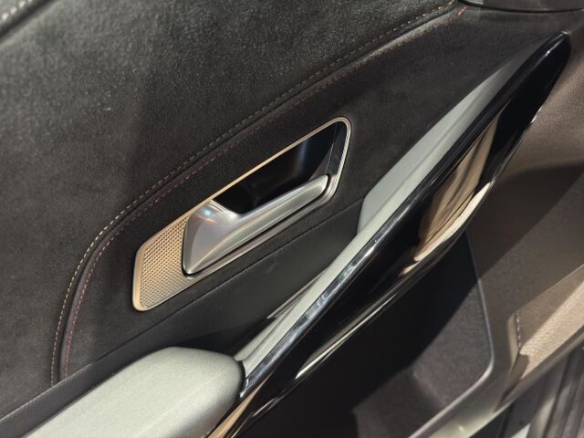 DS AUTOMOBILES DS7 Pallas BlueHDI 130 8-Gang Automatikgetriebe 96 kW Ansicht 11 für Fahrzeugdetailseite