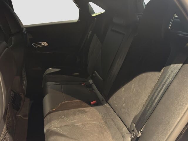 DS AUTOMOBILES DS7 Pallas BlueHDI 130 8-Gang Automatikgetriebe 96 kW Ansicht 15 für Fahrzeugdetailseite