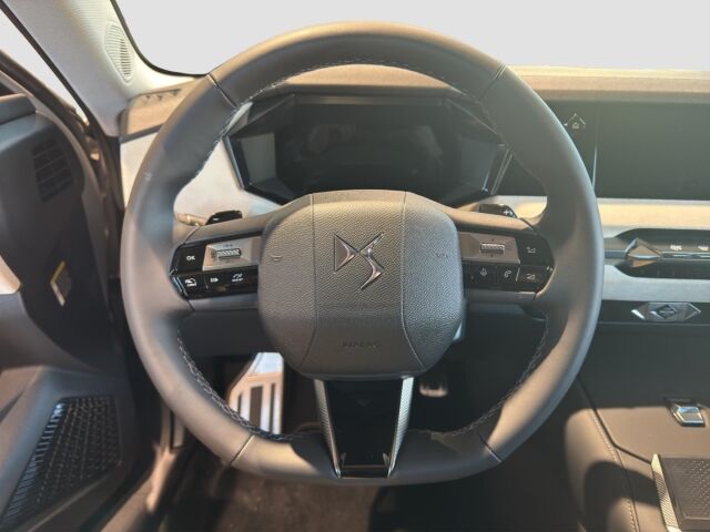 DS AUTOMOBILES No4 E-Tense Jules Verne  1-Gang Automatikgetriebe Ansicht 10 für Fahrzeugdetailseite